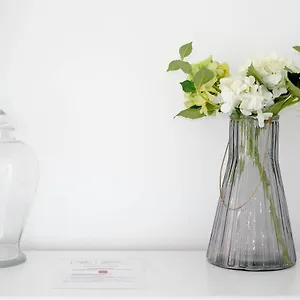 Bright & Stylish 2 Bed 1st Floor Apartment Brighton
